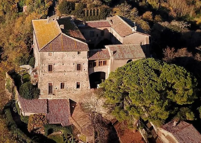 Castello Farnese, Roma, Sulla Via Francigena 4* Rzym